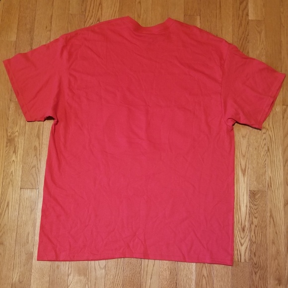 Men Graphic Tee - Picture 4 of 5